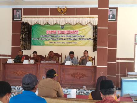 Rapat Koordinasi Pemerintah Desa dan Forkompimcam dalam rangka Bersih Desa Baruharjo Tahun 2024